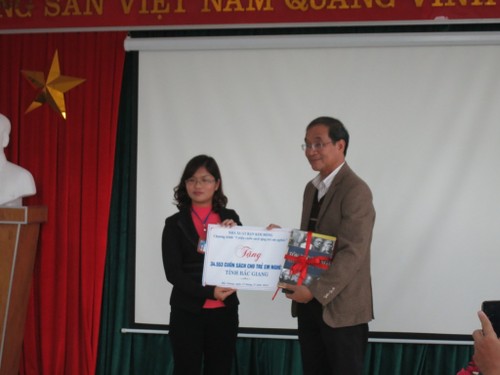 Chương trình "Một triệu cuốn sách tặng trẻ em nghèo" đến Bắc Giang - ảnh 2